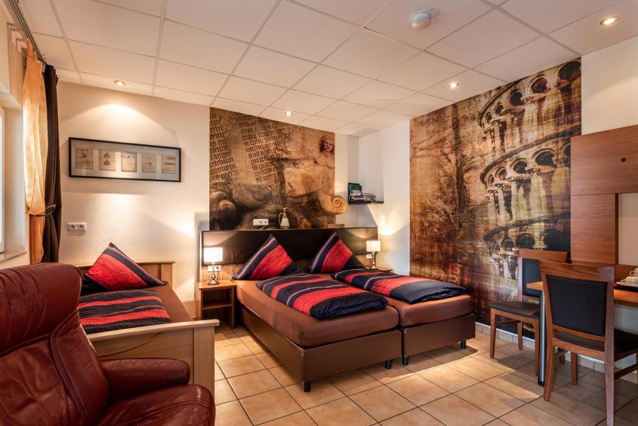 Land-hotel Zum Schwan, Garni Weilerswist-metternich, 3 E-ladestationen, Naehe Phantasialand, Palmenparadies Euskirchen Hotel 3*