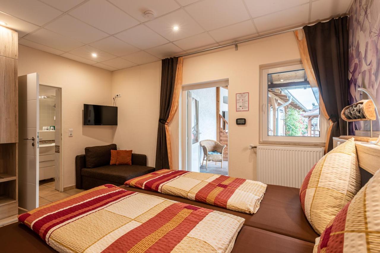 Land-hotel Zum Schwan, Garni Weilerswist-metternich, 3 E-ladestationen, Naehe Phantasialand, Palmenparadies Euskirchen Weilerswist