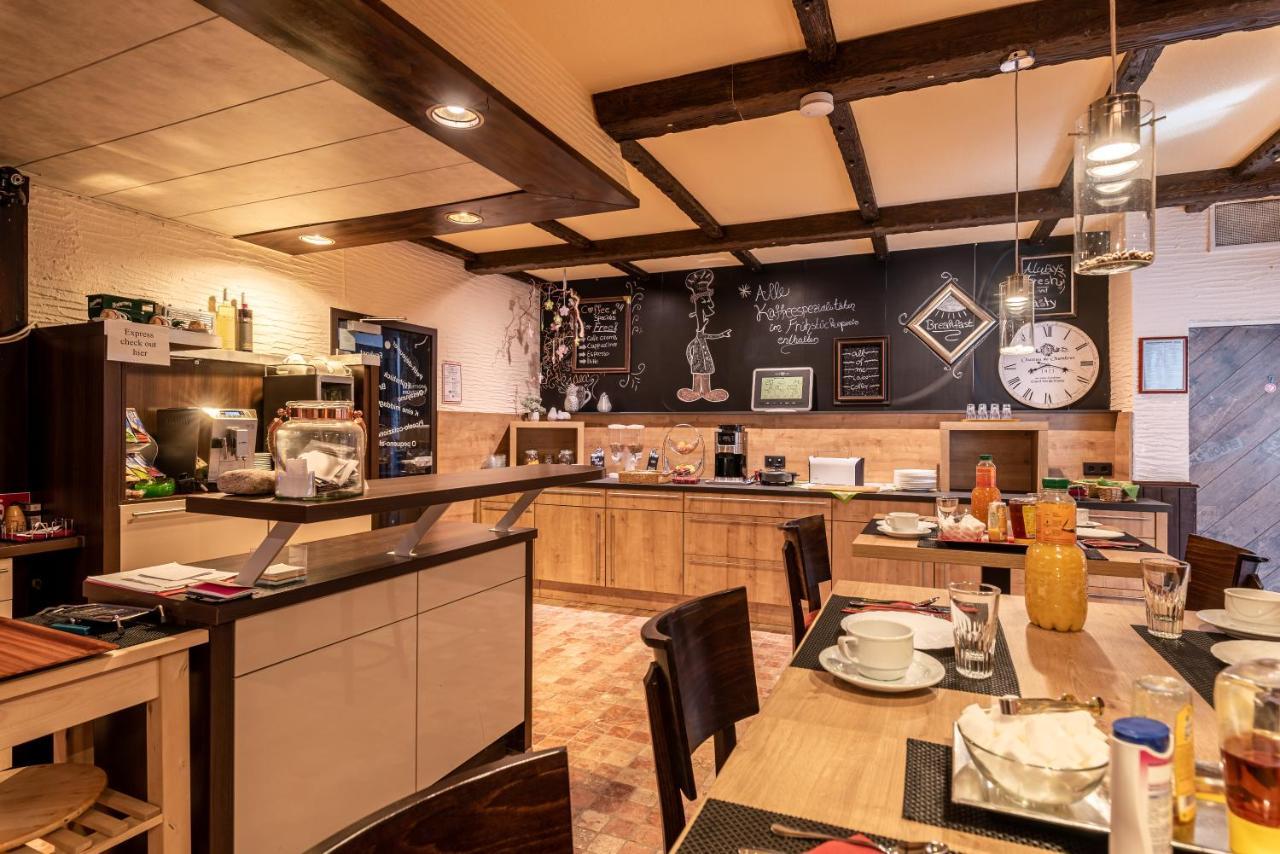 Land-hotel Zum Schwan, Garni Weilerswist-metternich, 3 E-ladestationen, Naehe Phantasialand, Palmenparadies Euskirchen 3* Weilerswist