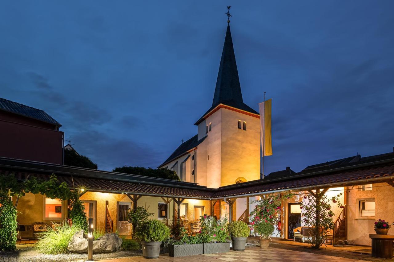 Land-hotel Zum Schwan, Garni Weilerswist-metternich, 3 E-ladestationen, Naehe Phantasialand, Palmenparadies Euskirchen 3*